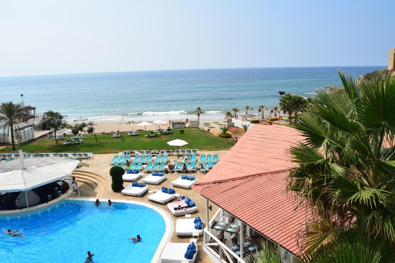 Cflow Beach Resort Byblos Bagian luar foto