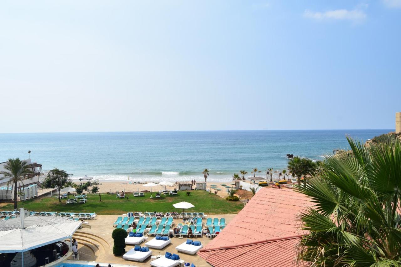 Cflow Beach Resort Byblos Bagian luar foto